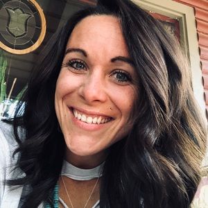 Meet your Posher, Casey